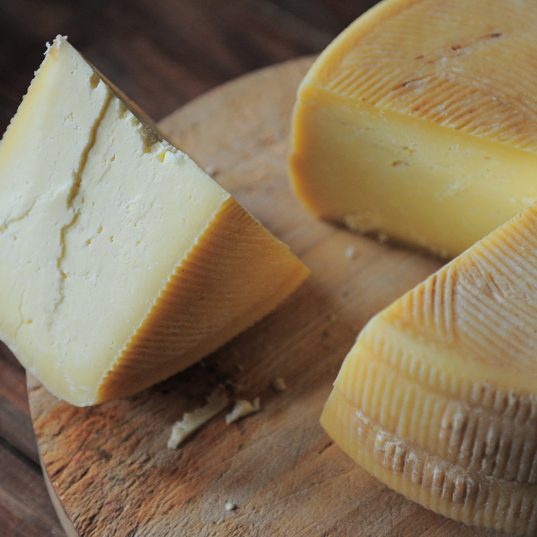 Eski Kars Kaşarı - 1 KG